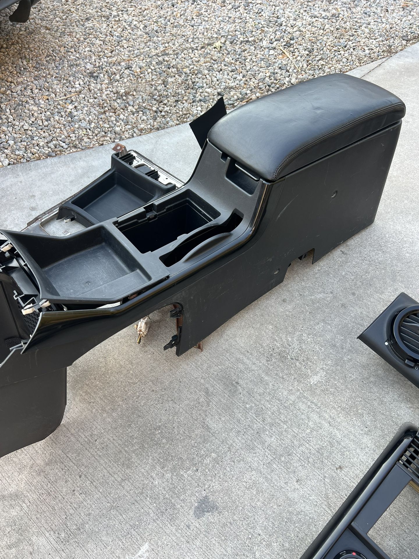Honda Element SC Center Console for Sale in Riverside, CA OfferUp