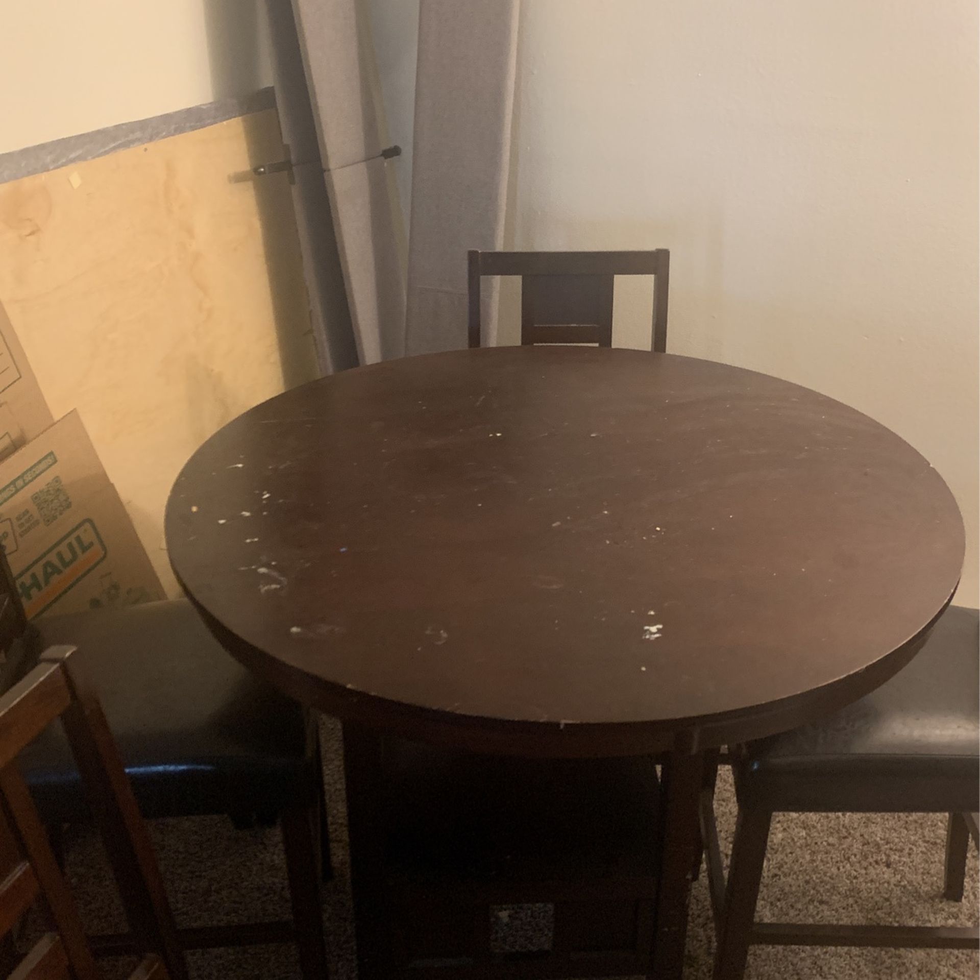 Dinning Room Table With 4 Chairs 