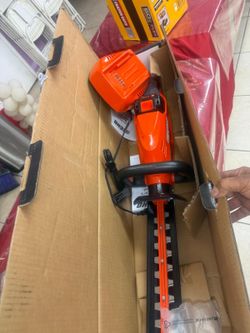 56V 22 in. Double-Sided Reciprocating Cordless Battery Powered Hedge Trimmer with 2.5Ah Battery and Charger