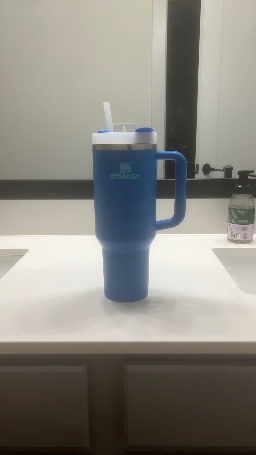 Stanley Quencher H2.0 Tumbler with Handle and Straw 40 oz | Flowstate 3-Position Lid | Cup Holder Compatible for Travel | Insulated Stainless Steel Cu