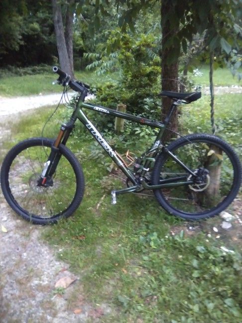 Full Suspension Mountain Bike