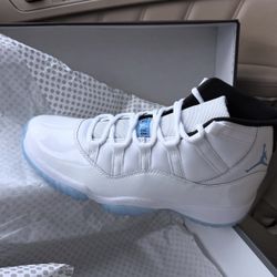 Jordan 11 Legend Blue 