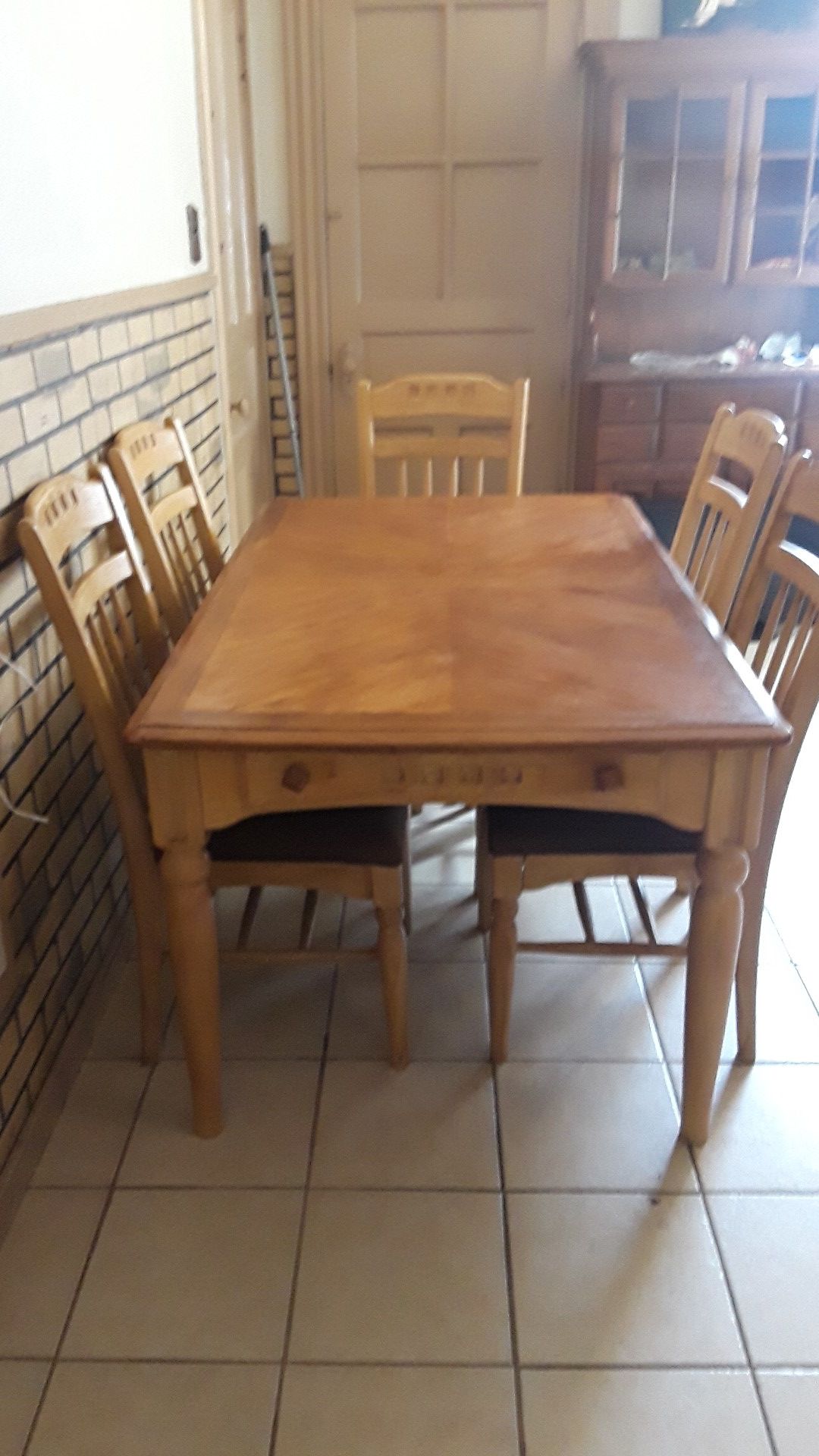 Wood kitchen table and 5 chairs set