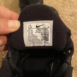 New Nike Boys 
