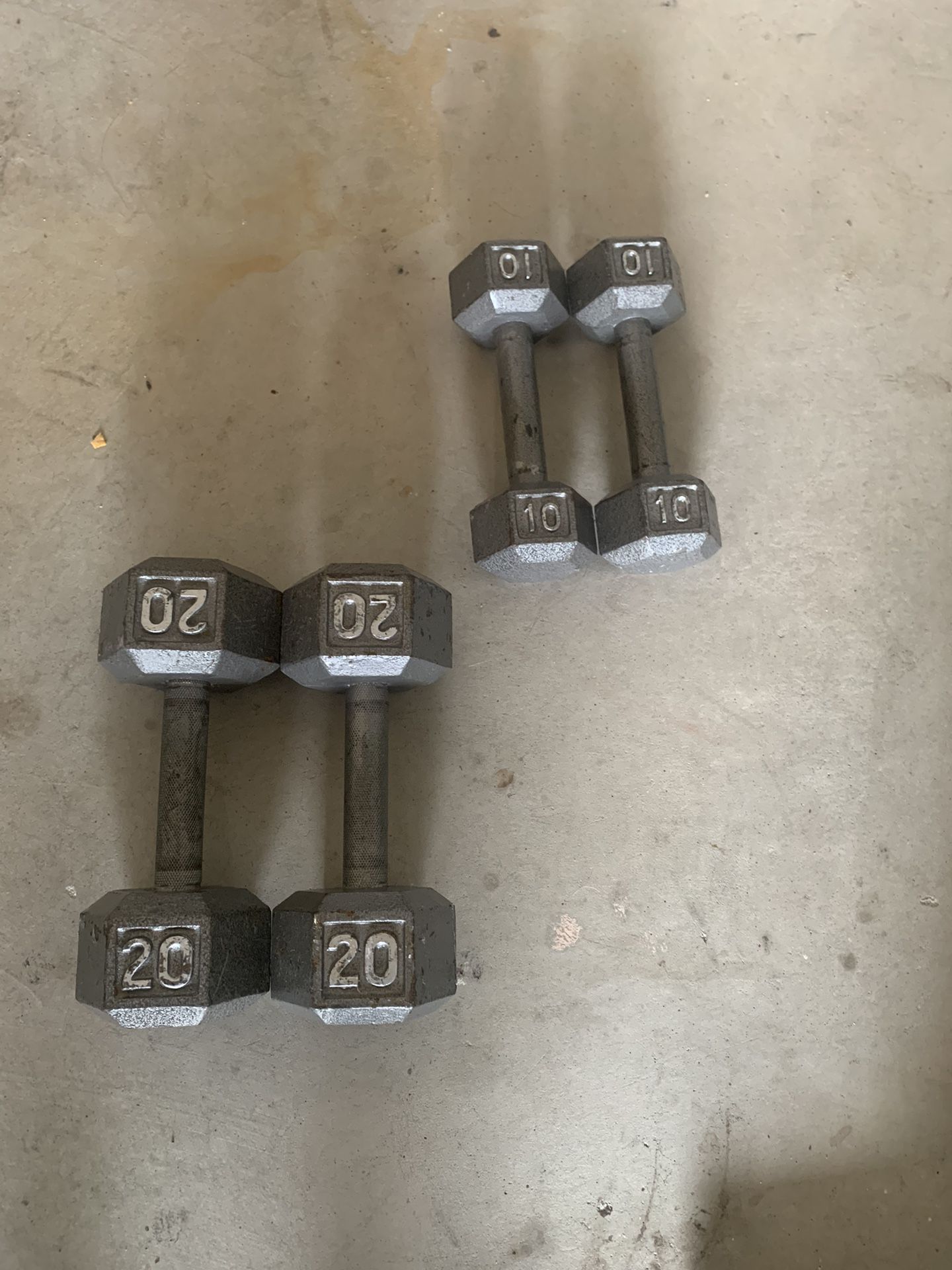 10 & 20 Pound Cast Iron Dumbbells 