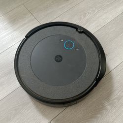 Roomba i3 Robot vaccum