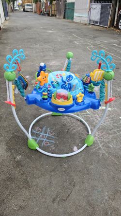 Baby Einstein Neptune del Océano Discovery Jumper