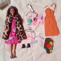 2015 Barbie With Vintage Clothes