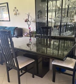 Black and Gray Lacquer Dinning Table