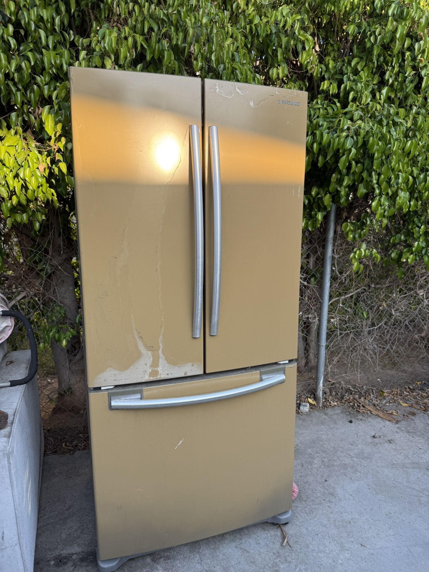 Samsung RF18HFENBSP Fridge - For Parts $100 OBO
