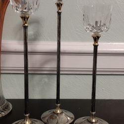 Very Elegant Crystal & Silverplate Candlesticks 

3pc Candle Holders Argente PM Italy.

