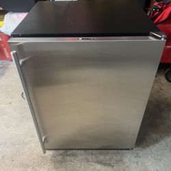 Mini Fridge Icemaker