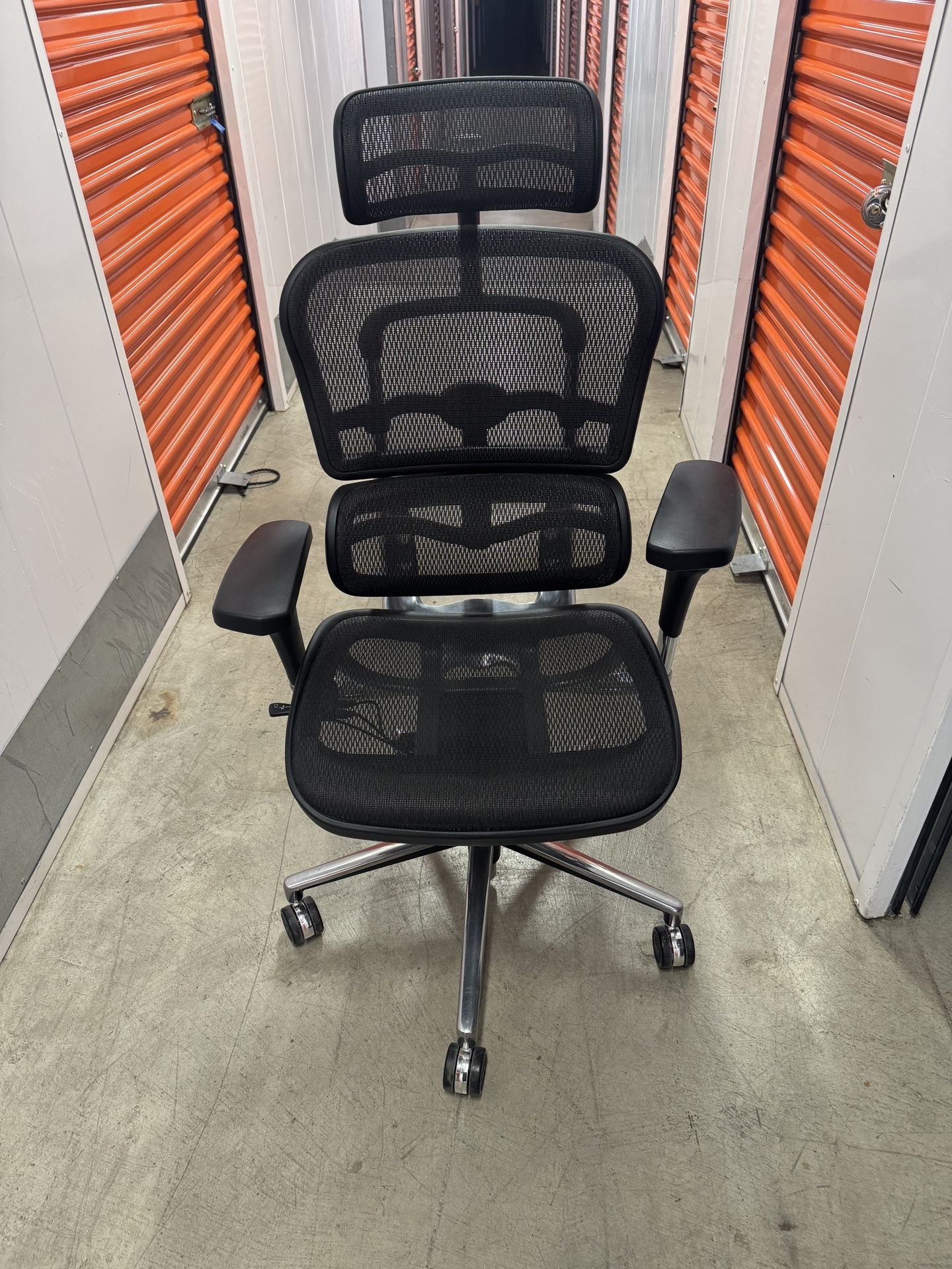 Black Ergonomic Chair 