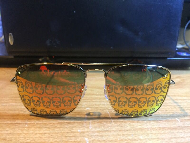 Gucci GH0108s Gold skull hologram sunglasses for Sale in Las