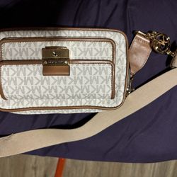 Michael Kors Cross Body 