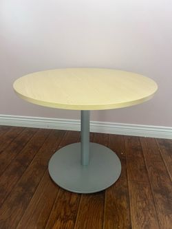 Round table