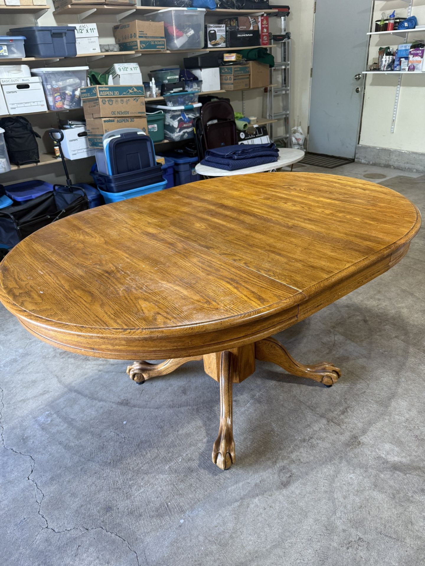 Dinning Table Round/Oval