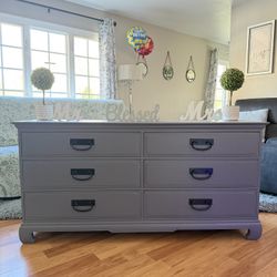 ✨🩶Gorgeous Solid Oak Dresser🩶✨