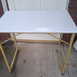 Table/desk