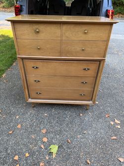 MCM dresser