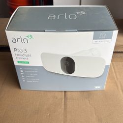 Arlo Pro 3 Floodlight Camera