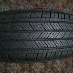 Michelin Primacy A/S Tire 225/60R18