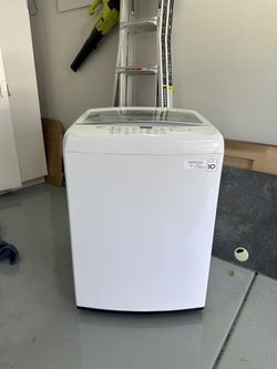 L.G. 4.5 cu. ft. Top Load Washer