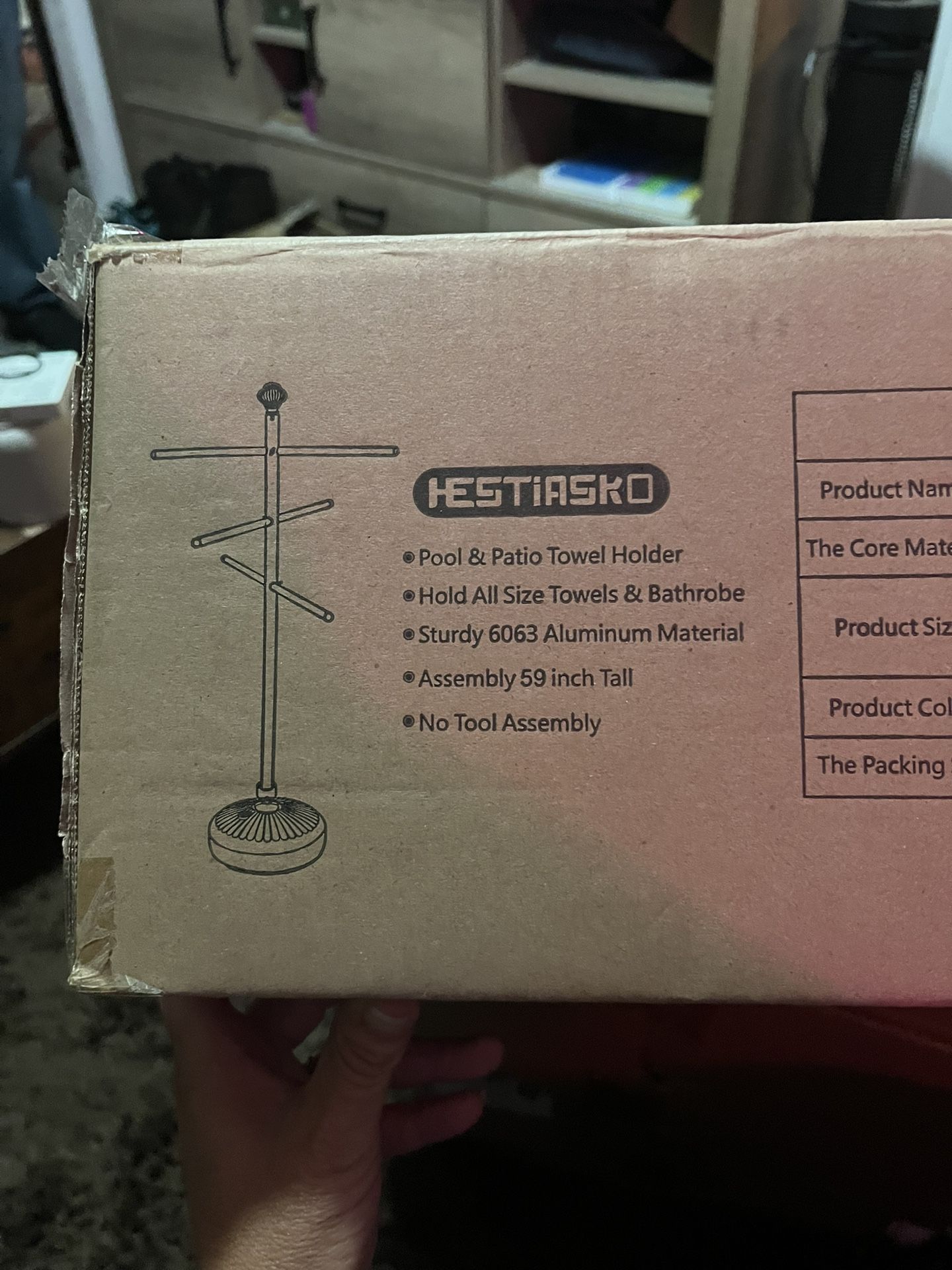Hestiasko pool & patio towel holder