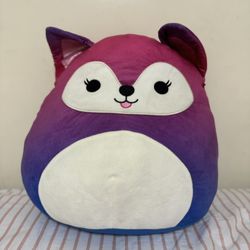 Syana Squishmellow
