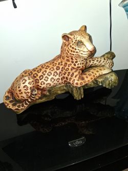 Vintage statue of Lepard Resting on Log ( See Description)