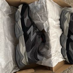 New Balance 9060 Black Red & Grey