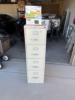 4 Drawer File Cabinet (No Lock)