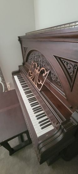 Ellington Piano Co. Vintage Piano