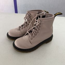 Girl dr marten Boots Size 1