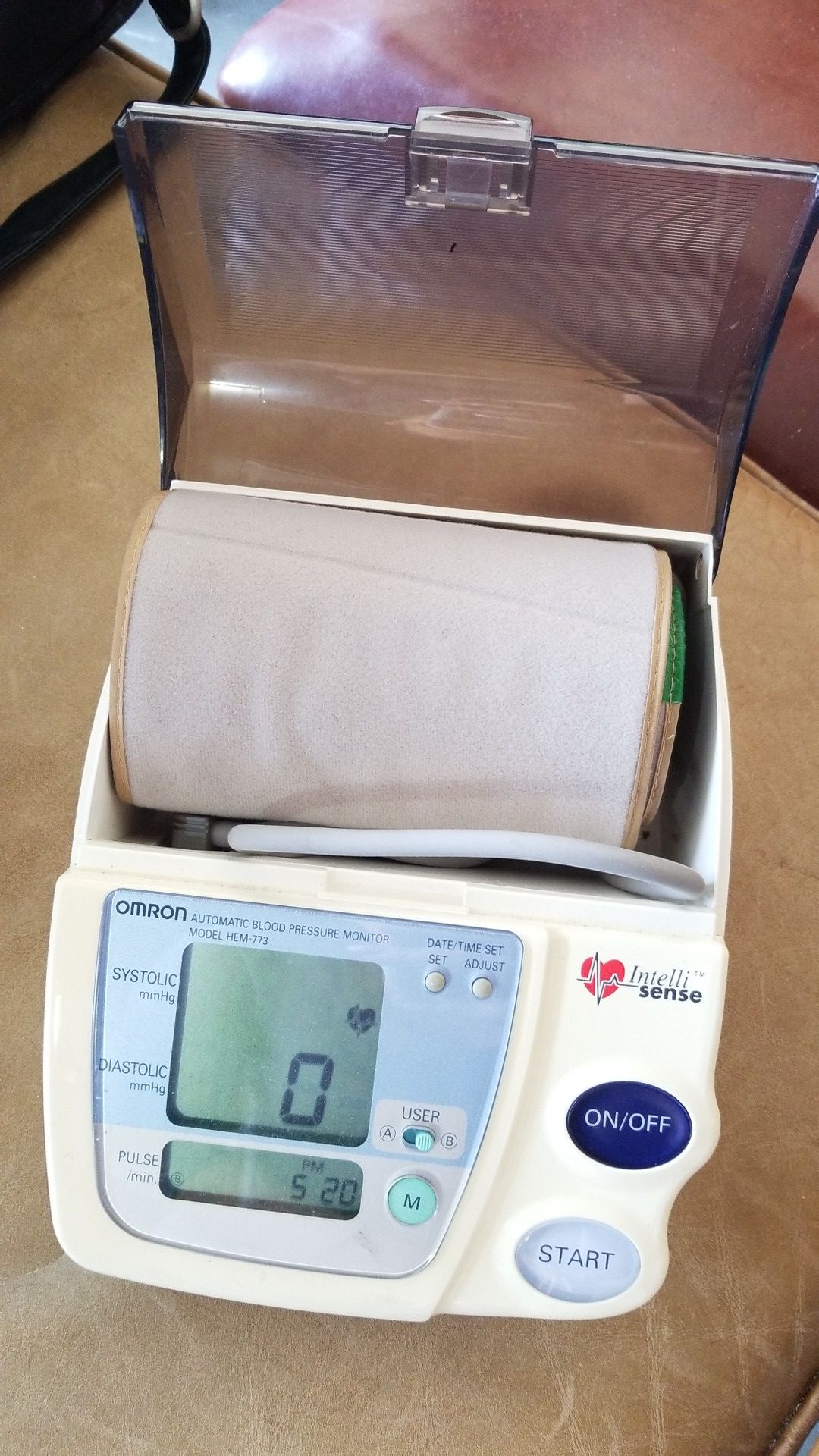 Blood pressure machine