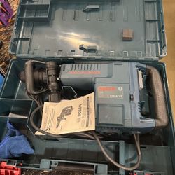 Bosch 14 Amp Corded Hammer Drill 