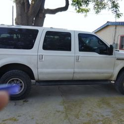 2000 Ford Excursion V10