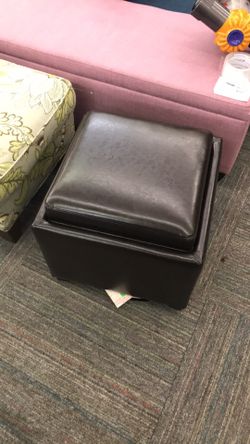 Storage ottoman