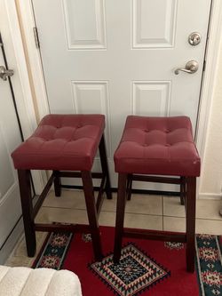 Suddle Chairs Two