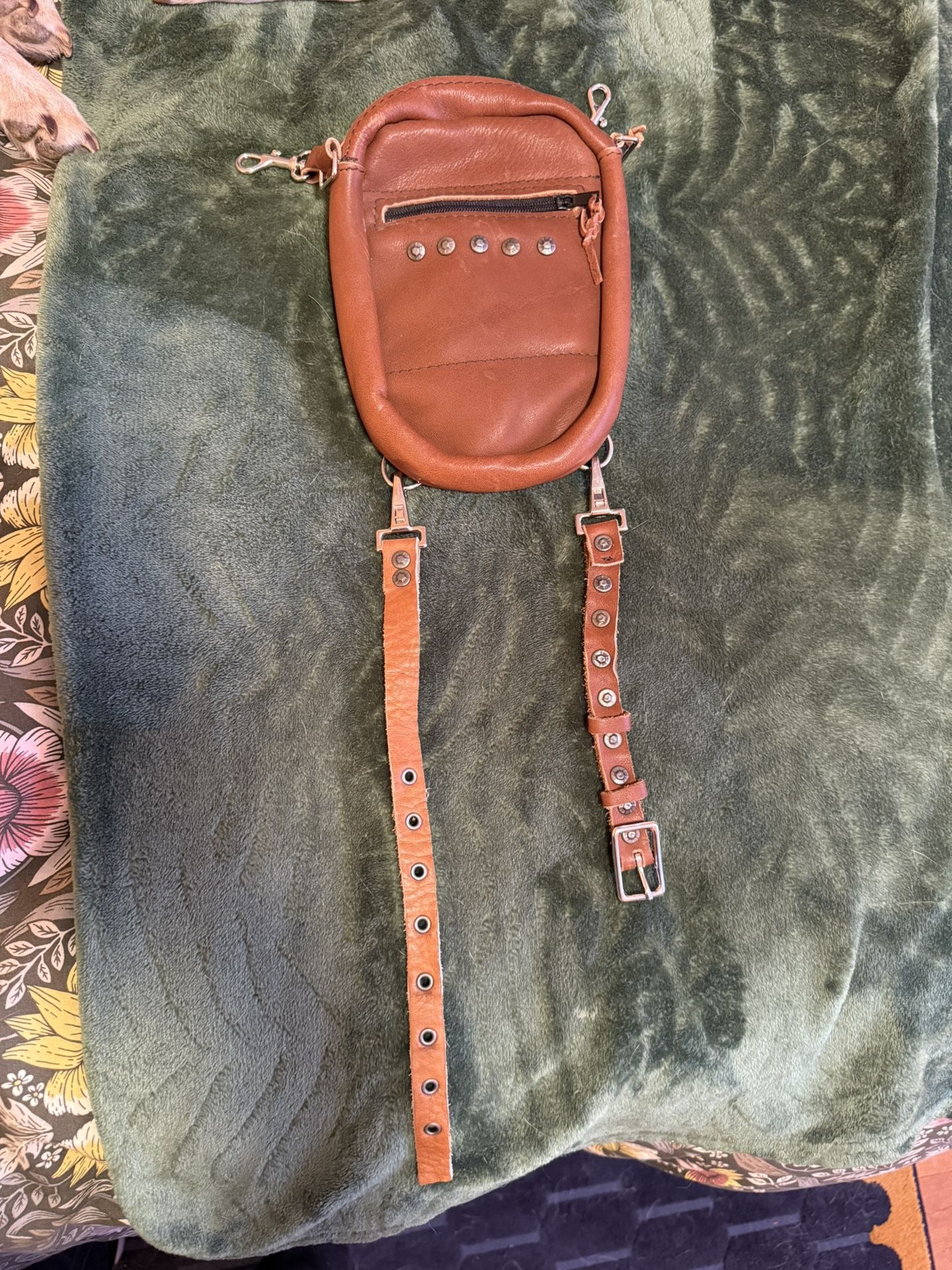 🏍️Black Stitch Label Leather Thigh Bag — Brown, Rare, Barely Worn