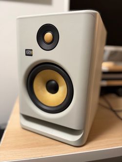 KRK Rokit 7 G4 Studio Monitor (One)