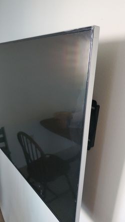 Vizio tv (not working) and wal mount