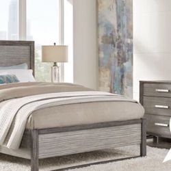 QUEEN BED SET (3-PANEL BED FRAME, DRESSER + MIRROR)