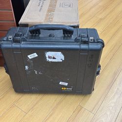 Pelican 1600 Case