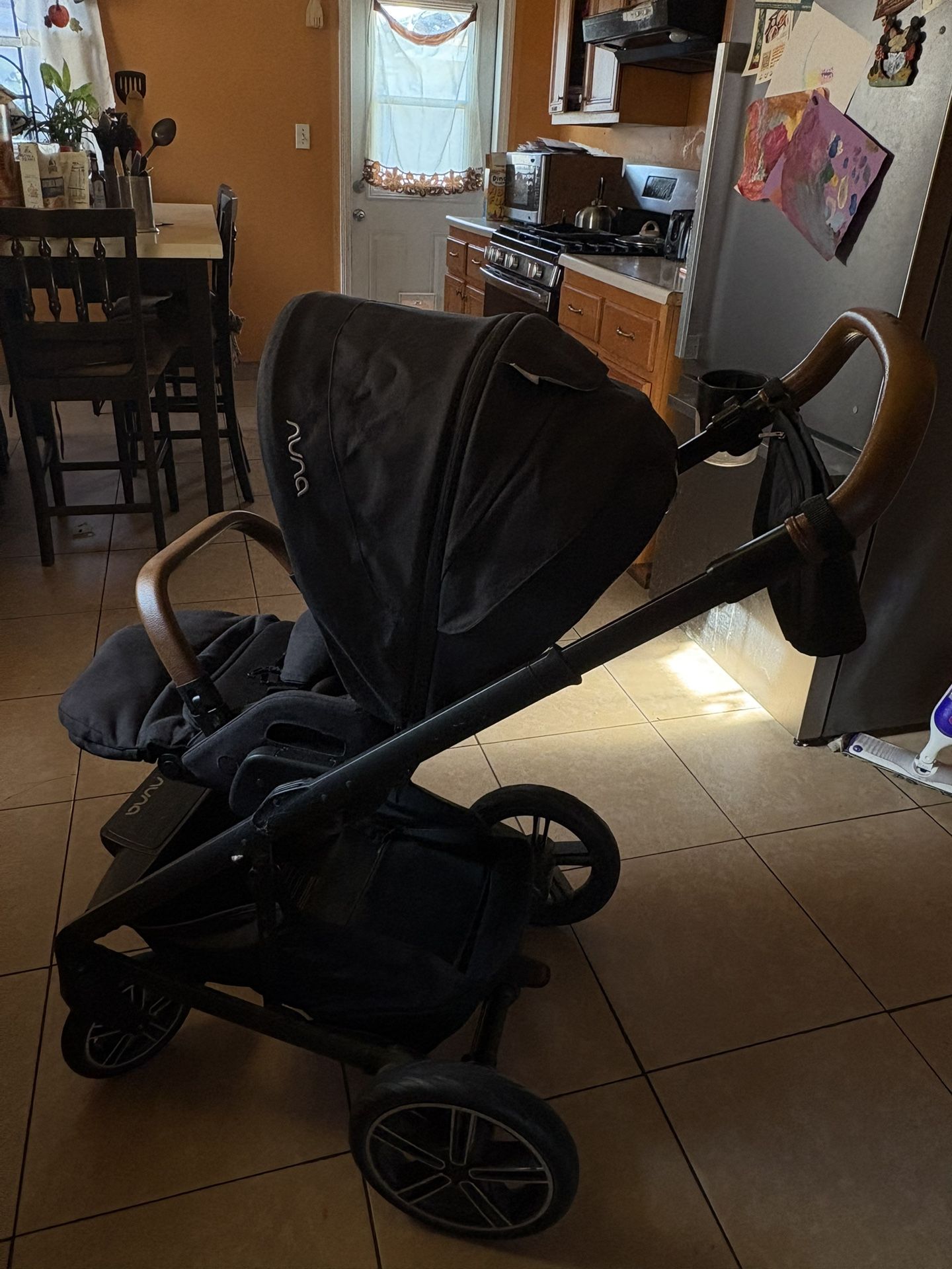 NUNA MIXX  NEXT STROLLER FOR SALE 