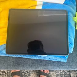 iPad Pro 12.9 mint condition + pen M4 chip - real photo flawless