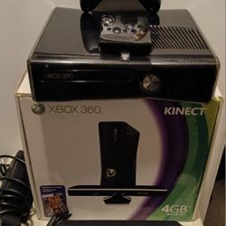 Xbox 360 Kinect 320gb + 22 Games