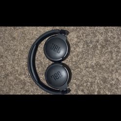 Jbl Bloothtooth Headphones