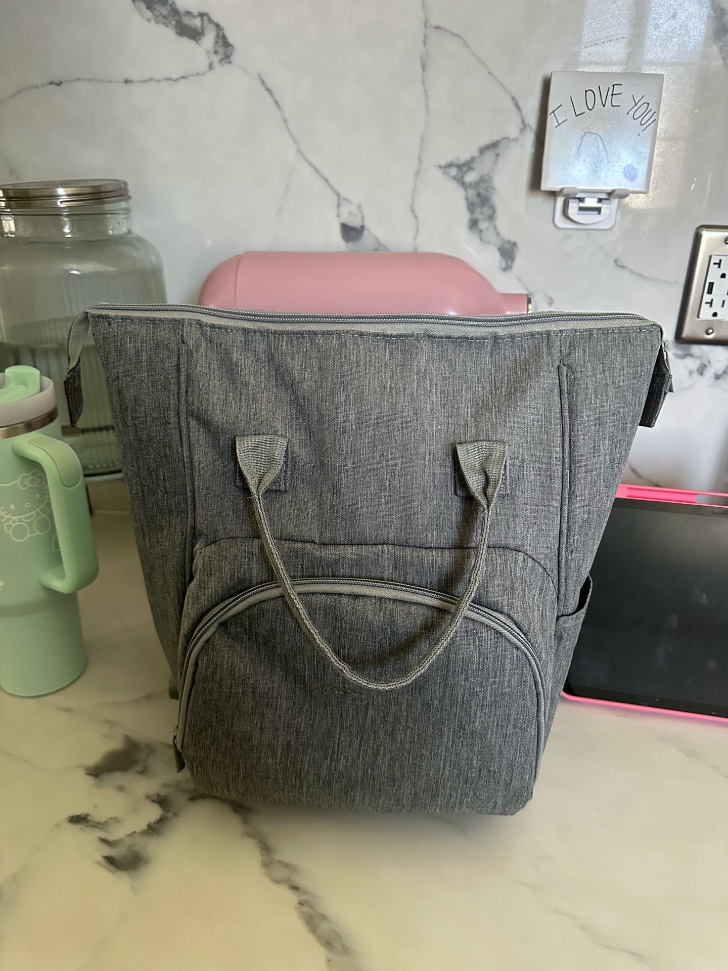 Insulated backpack enfamil