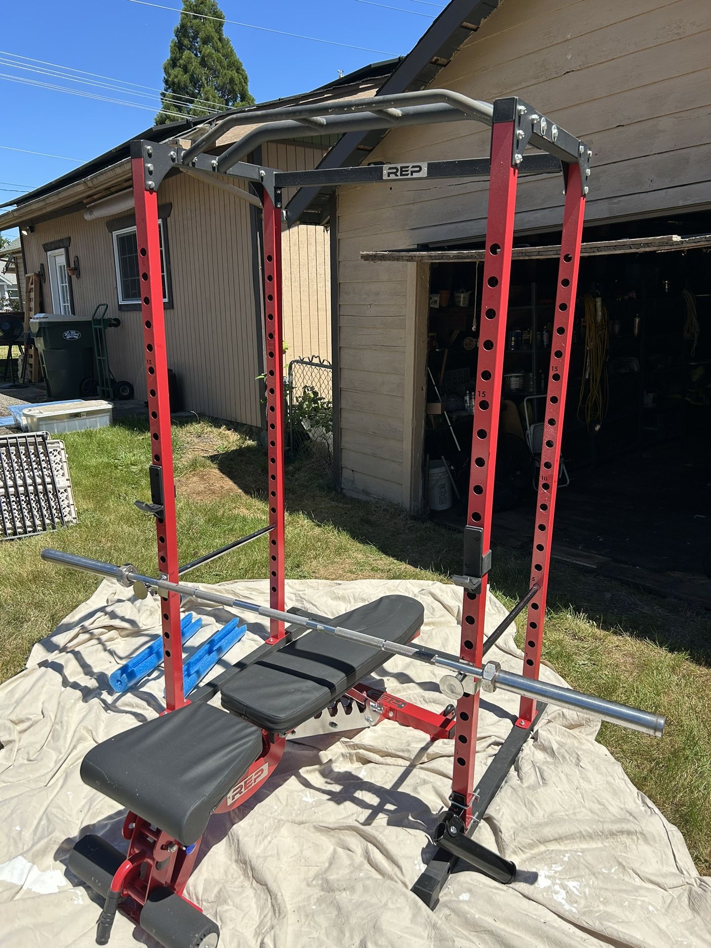 Squat Rack And Adjustable Weight Bench